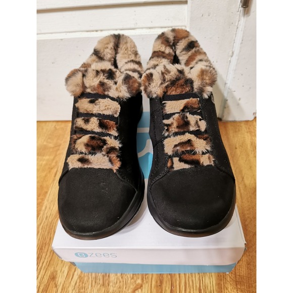 Bzees Golden Faux Fur Fashion Shootie (Women's) - Black - Size 9 M - Picture 16 of 16